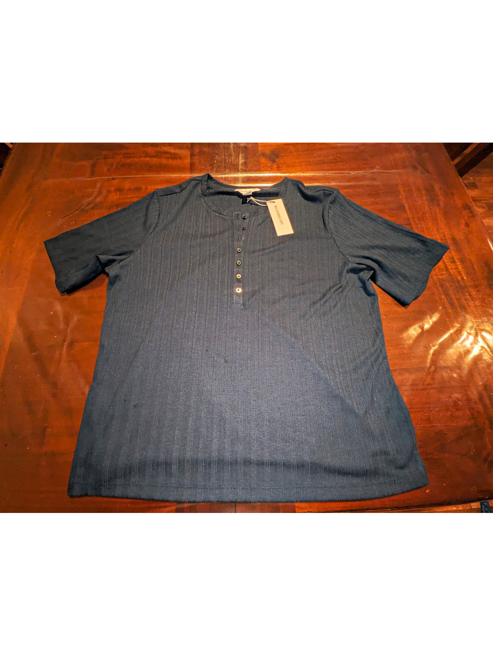Liz Claiborne Women's 2XL Blue  Solid Ribbed Knit Henley Button Top NWT